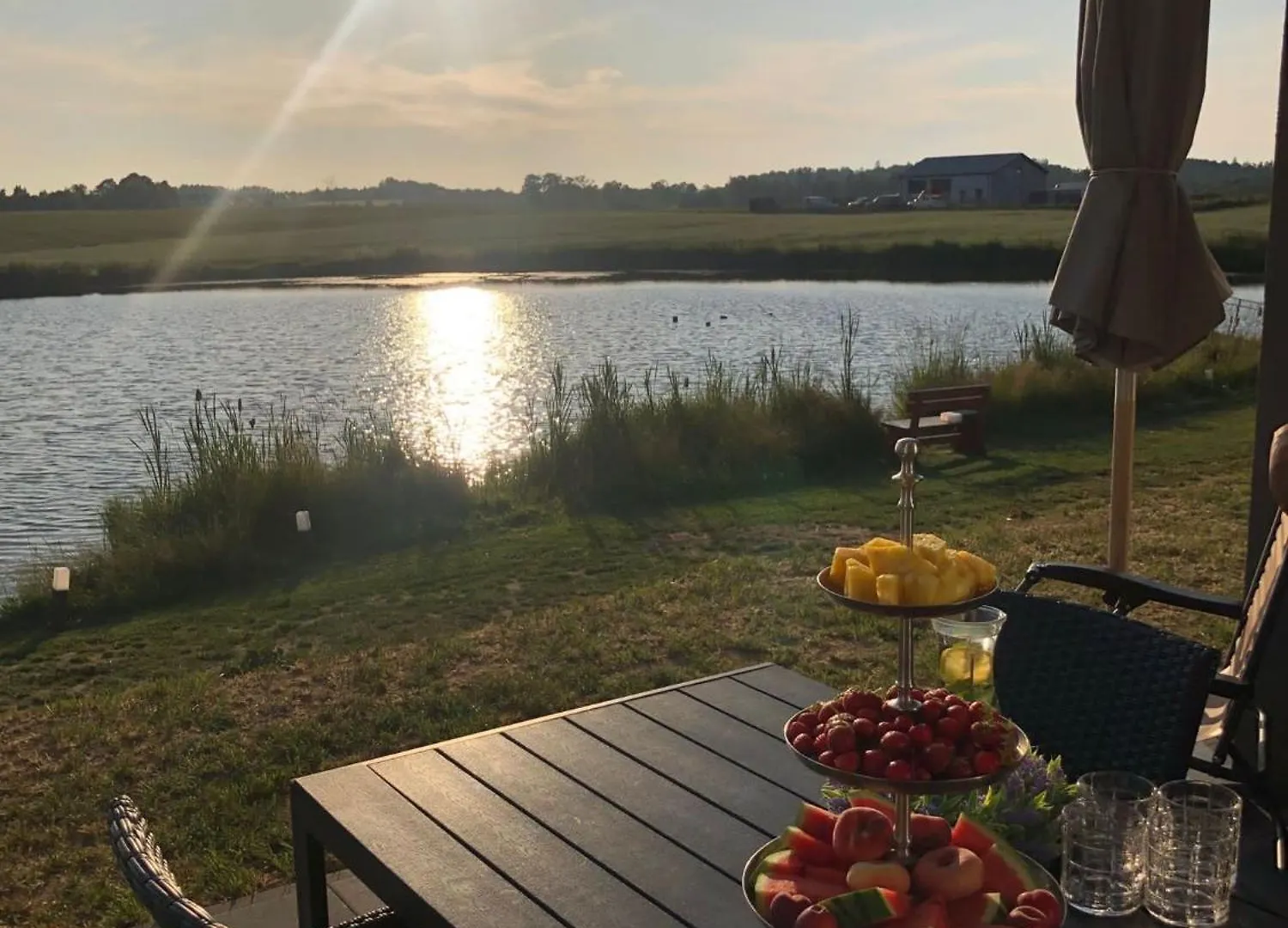 Domki Loft Nad Stawem 4 Doroslych , 4 Dzieci Malkowo Сasa de vacaciones